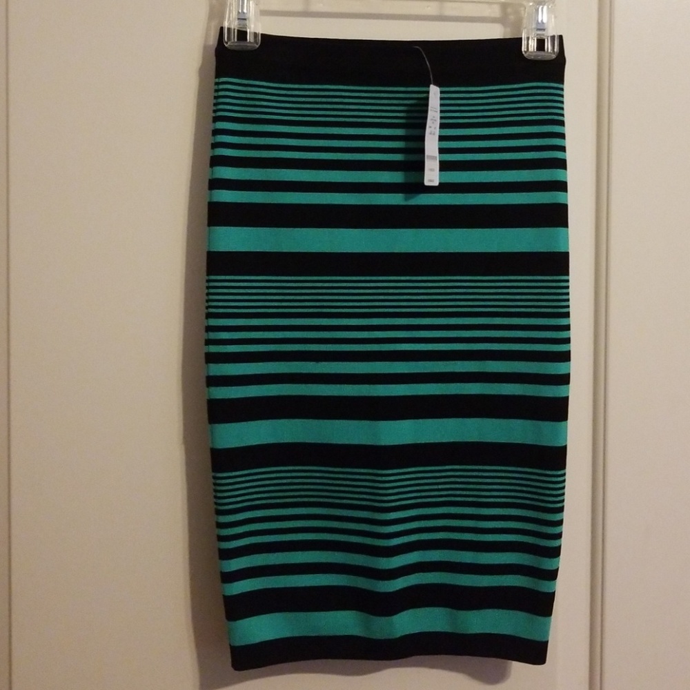 Bebe pencil skirt